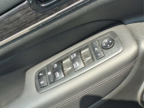 Used 2020 Jeep Grand Cherokee High Altitude AWD/4WD image 17