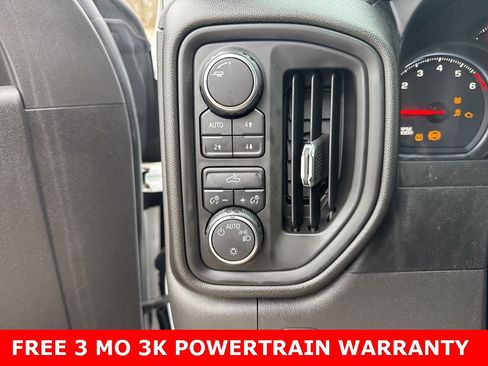 Used 2019 Chevrolet Silverado 1500 Custom Trail Boss w/ Custom Convenience Package image 9