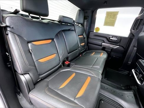Used 2022 GMC Sierra 2500 AT4 image 18