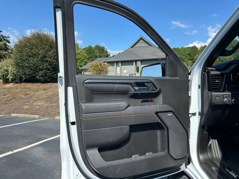 Used 2025 GMC Sierra 1500 AT4 w/ AT4 Premium Package AWD/4WD image 62