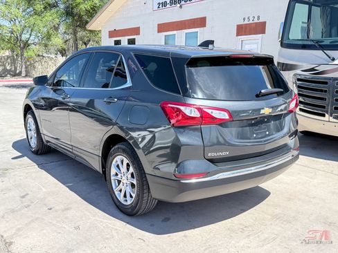 Used 2020 Chevrolet Equinox LT image 4
