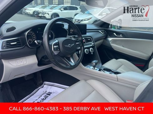 Used 2023 Genesis G70 2.0T image 11