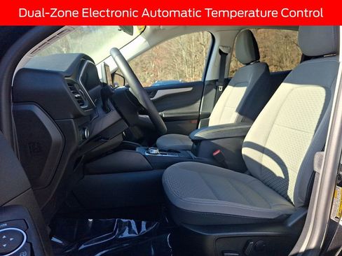 Used 2022 Ford Escape SE w/ Convenience Package image 13