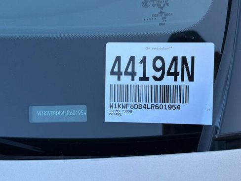 Used 2020 Mercedes-Benz C 300 Sedan image 4