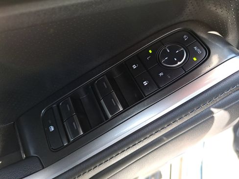 Used 2025 Lexus GX 550 w/ Cold Area Package AWD/4WD image 31