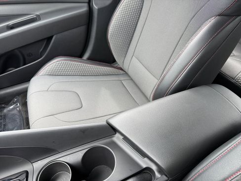 Used 2024 Hyundai Elantra N Line image 14