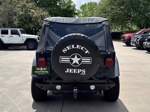 Used 2004 Jeep Wrangler X AWD/4WD image 13