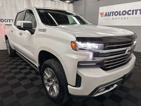 Used 2019 Chevrolet Silverado 1500 High Country w/ Technology Package AWD/4WD image 2