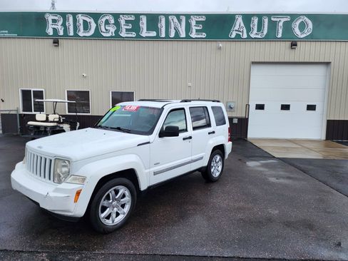 Used 2012 Jeep Liberty Sport image 1