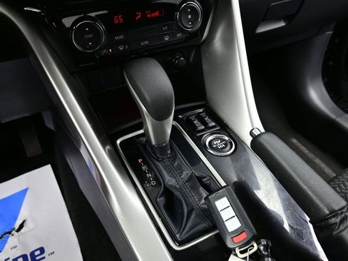 Used 2024 Mitsubishi Eclipse Cross LE image 11