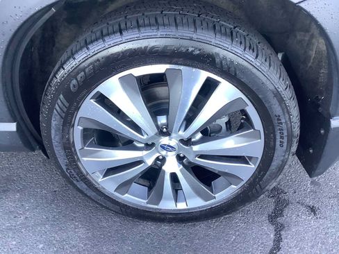 Used 2021 Subaru Ascent Limited w/ Technology Package AWD/4WD image 7