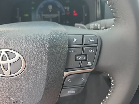 New 2026 Toyota Camry SE FWD image 18
