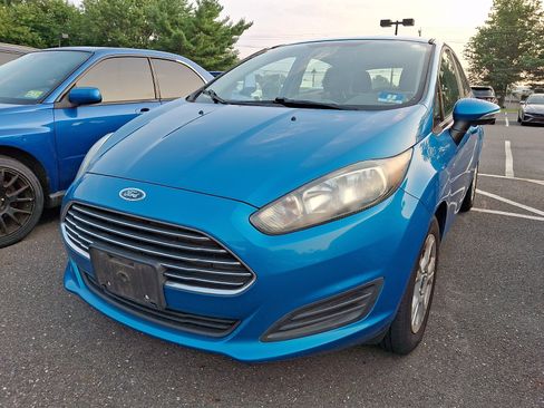 Used 2016 Ford Fiesta SE w/ Cold Weather Package FWD image 2