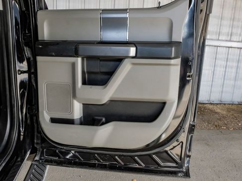 Used 2020 Ford F150 XLT w/ Equipment Group 302A Luxury AWD/4WD image 46