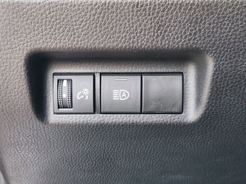 Used 2023 Toyota RAV4 LE AWD/4WD image 24