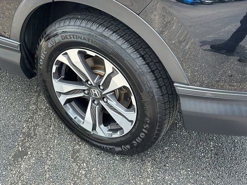 Used 2017 Honda CR-V LX image 9