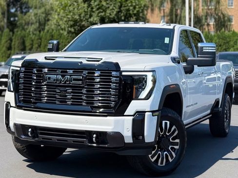 Used 2025 GMC Sierra 2500 Denali Ultimate AWD/4WD image 1