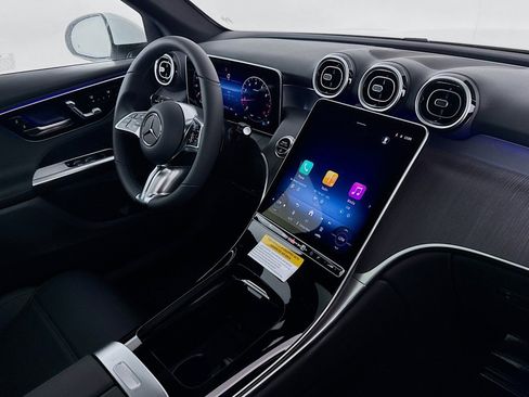 New 2026 Mercedes-Benz GLC 300 image 15