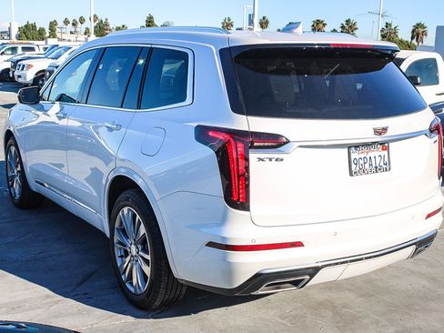 Used 2023 Cadillac XT6 Premium Luxury image 7
