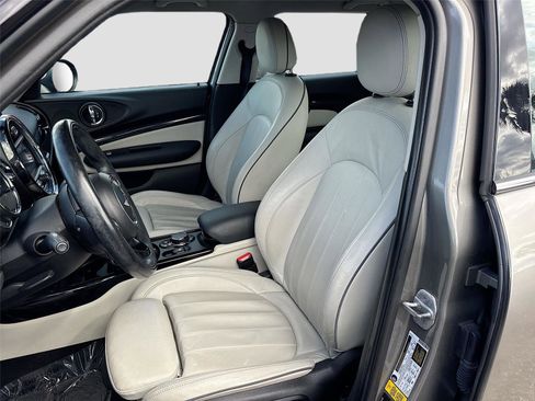 Used 2016 MINI Cooper Clubman S image 22