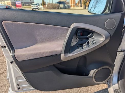 Used 2008 Toyota RAV4 4WD V6 image 9