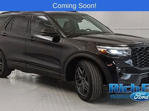 Certified 2025 Ford Explorer ST image 1