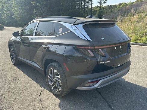 New 2025 Hyundai Tucson Limited image 3