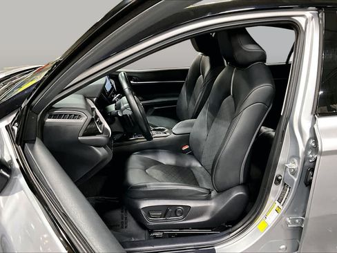 Used 2023 Toyota Camry XSE w/ Cold Weather Package FWD image 8