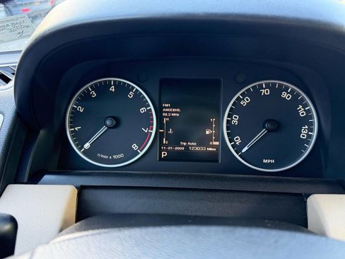 Used 2012 Land Rover Range Rover Sport HSE AWD/4WD image 9