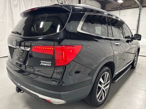 Used 2018 Honda Pilot Touring image 7