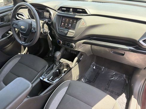 Used 2023 Chevrolet TrailBlazer LS FWD image 22
