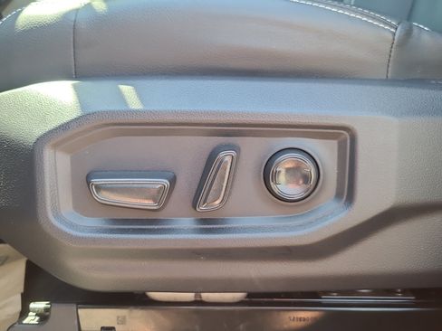 Used 2026 Toyota Tundra Limited w/ Power Package AWD/4WD image 15