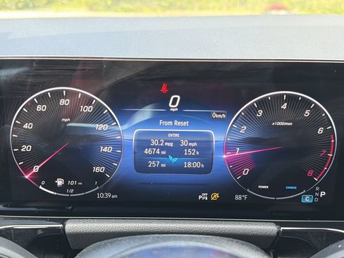 Used 2025 Mercedes-Benz GLA 250 image 7