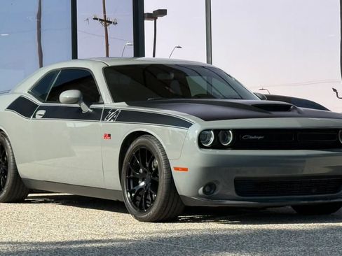 Used 2018 Dodge Challenger T/A RWD image 17