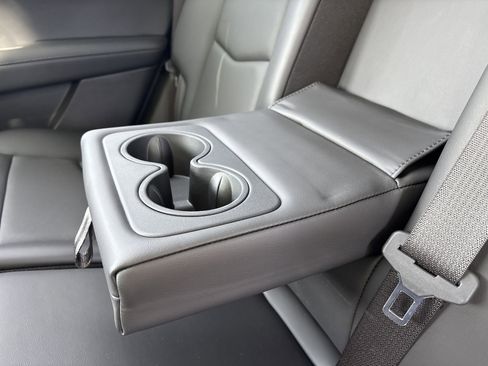 Used 2025 Cadillac XT5 Premium Luxury image 32