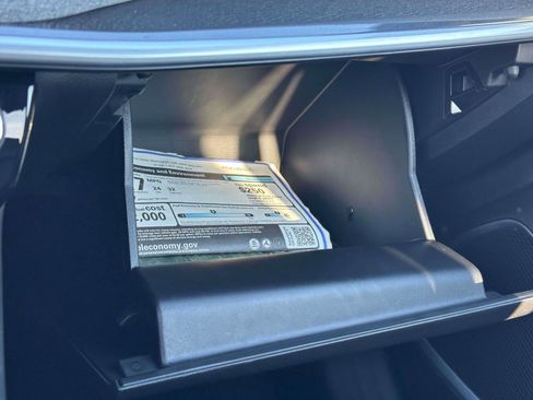 Used 2024 Jeep Compass Latitude image 29