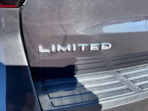 Certified 2024 Ford Expedition Limited image 24