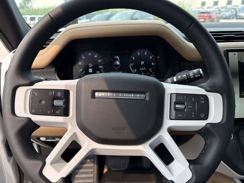 New 2026 Land Rover Defender 110 X-Dynamic SE AWD/4WD image 30