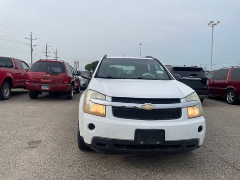 Used 2007 Chevrolet Equinox LS AWD/4WD image 2