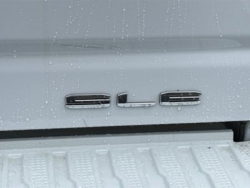 Used 2024 GMC Sierra 3500 SLE w/ SLE Convenience Package image 11