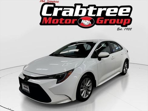 Certified 2024 Toyota Corolla LE w/ LE Convenience Package image 1