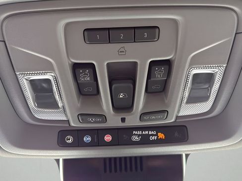 Used 2024 GMC Sierra 2500 Denali w/ Denali Reserve Package image 38