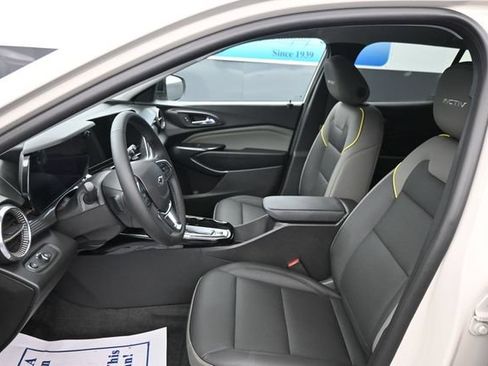 New 2026 Chevrolet Trax ACTIV w/ Driver Confidence Package FWD image 11