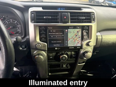 Used 2020 Toyota 4Runner SR5 Premium image 21