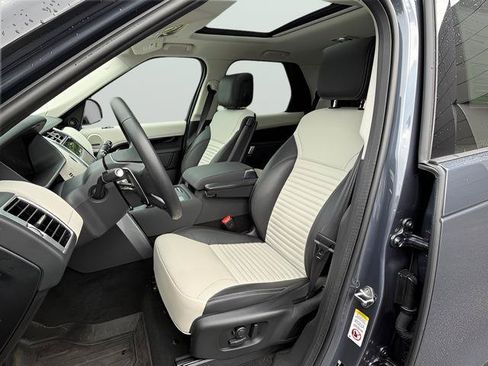Certified 2025 Land Rover Discovery S AWD/4WD image 15