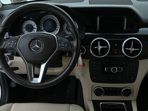 Used 2015 Mercedes-Benz GLK 350 2WD image 25