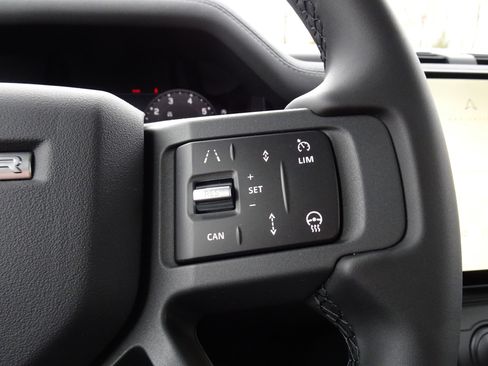 New 2026 Land Rover Defender 110 S image 25