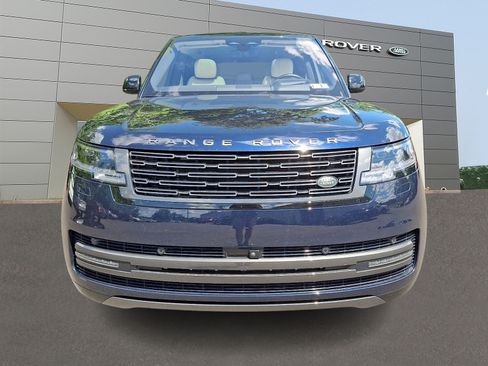 Used 2023 Land Rover Range Rover SE AWD/4WD image 8