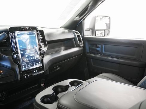 Used 2024 RAM 3500 Tradesman image 22