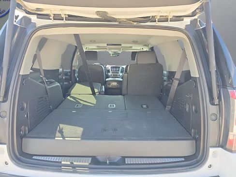 Used 2018 GMC Yukon SLT w/ Premium Edition AWD/4WD image 26